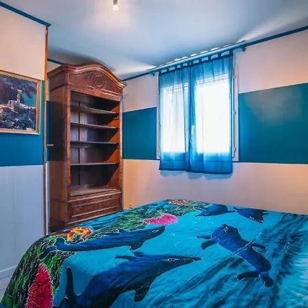 Semesterbostad Avec Piscine Et Studio, Sejour Convivial !